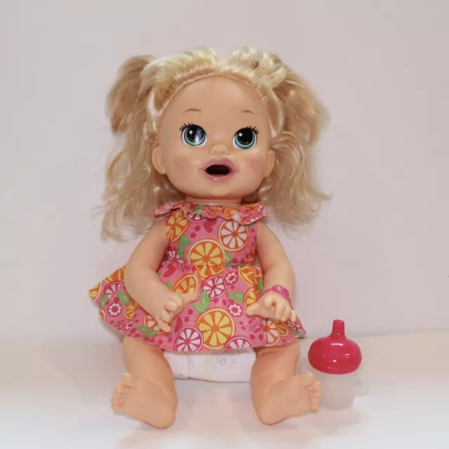 Baby Alive Hasbro Snackin Sara Blonde Interactive Bilingual Doll Talks Eat