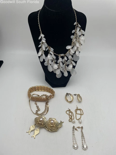 Set Of 7 Pcs (1 Necklace, 2 Bracelets, 4 Earrings) Women's Jewelry, Weight 7Oz