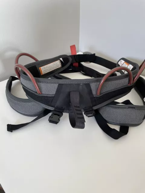 Black Diamond “Focus” Gray Black w/   Red loops Climbing Harness Size M