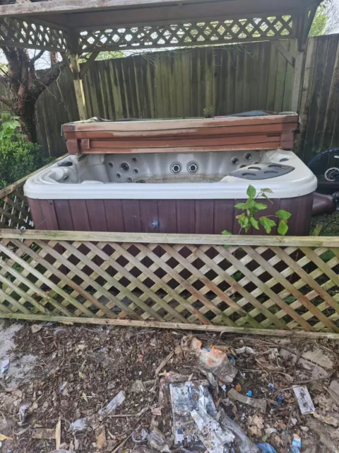 Fantastic Used Hot Tub for Sale - Not Used for 5 Years But Was Working Perfectly