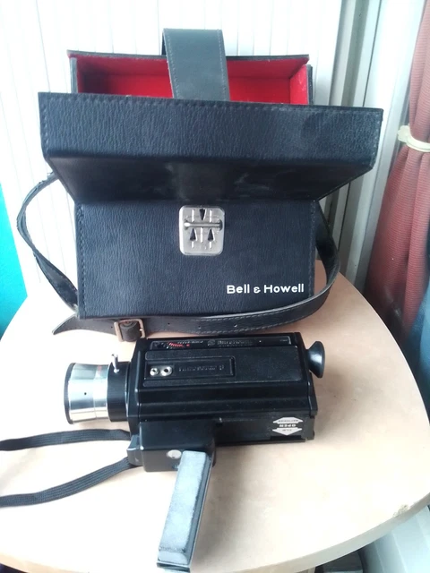 Caméra 8mm Ancienne Bell & Howell Model 374B Avec Numéro 116661