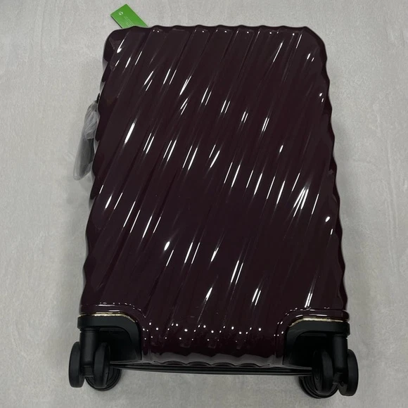 Tumi 19 Degree International Expandable 4 Wheeled Carry On Suitcase Beetroot
