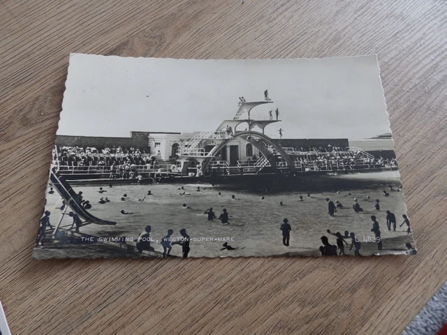 Ancienne Carte Postale Weston-Super-Mare Rose Walk Winter Gardens