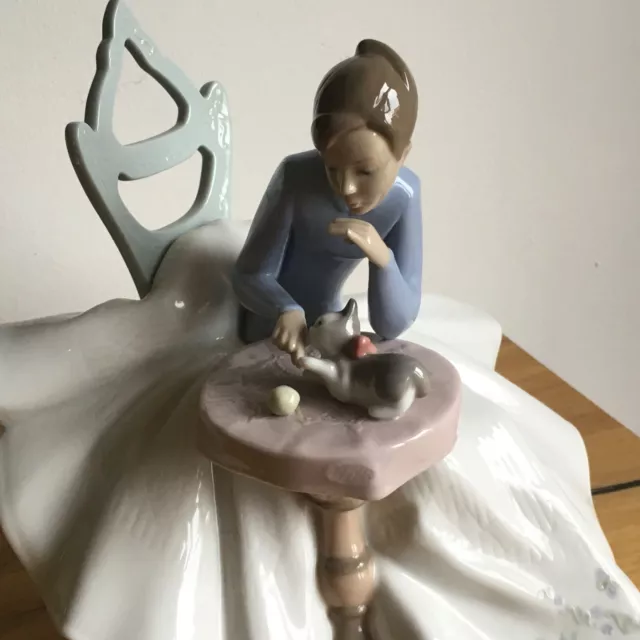 Vintage Spain Nao Lladro Porcelain “Playing With Kitty” Girl & Cat Figurine 1355