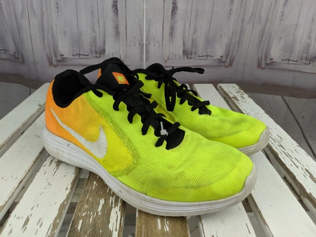 Nike revolution online fille