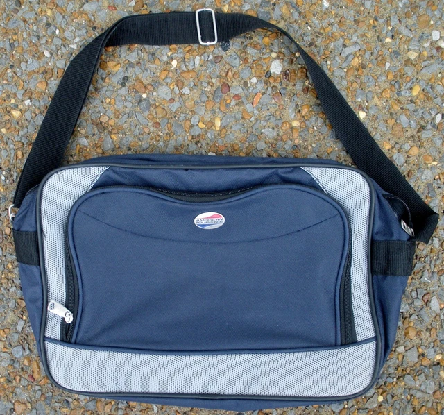 American Tourister KL-56 Overnight Carry-on Bag. Navy Blue