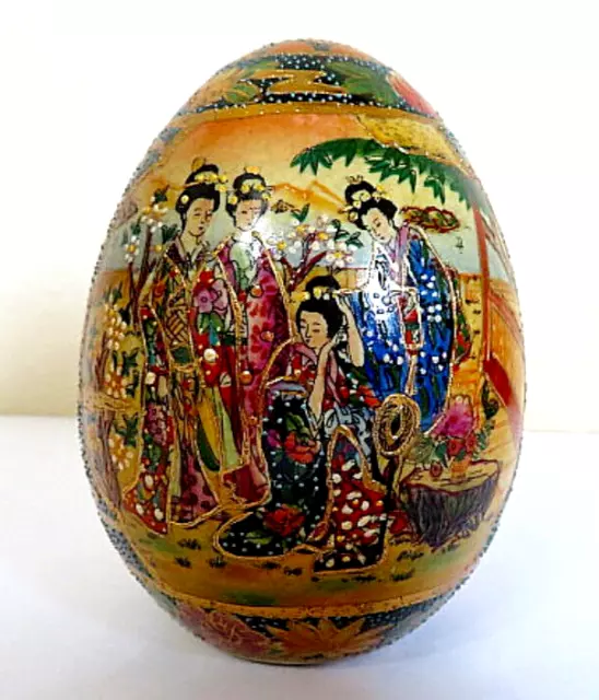 Vintage Japanese Satsuma Hand Painted Gold Moriage Porcelain Geisha Girls Egg