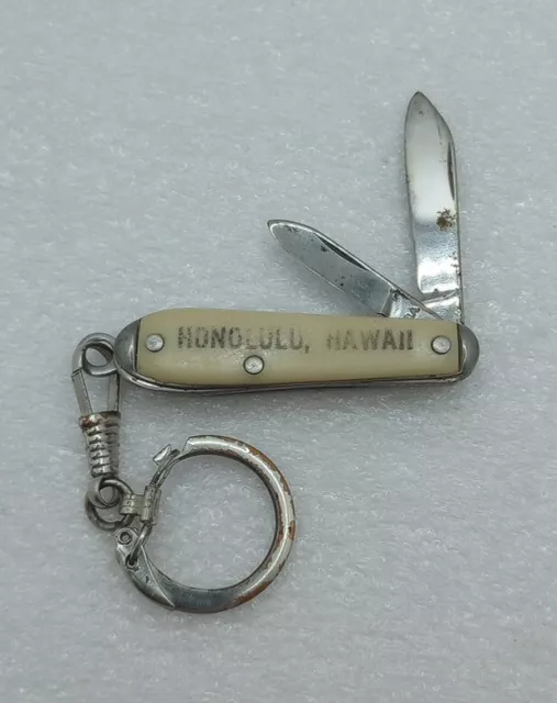 Vintage ~HONOLULU HAWAII~ Small Pocket Knife Keychain w/ 2 Blades  ~ USA