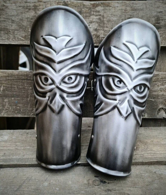 Viking pair of bracers, cosplay armor for larp clothing, metal bracers, fantasy