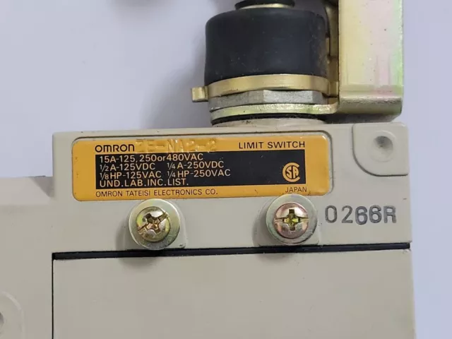 Interruptor De Límite Omron Ze-Na2-2 Hecho En Japón Con Caja Envío Gratis