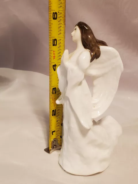 Royal Doulton Christmas Angel Figurine HN 3733 5.5" Tall