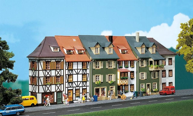 2 maisons de ville & commerce bio FALLER