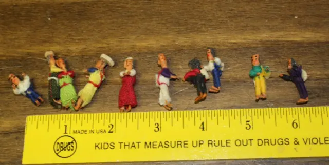 Vtg  Guatemalan Worry Dolls Hand Made Woven Miniatures Cultural