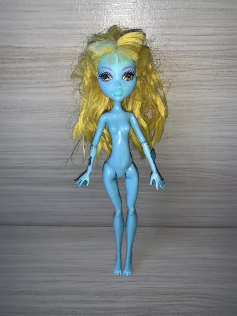 Monster High 13 Wishes 2008 Lagoona bambola blu nuda