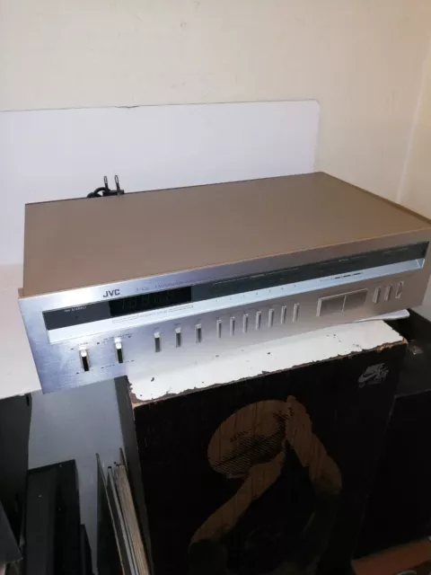 Tuner Jvc Tx 2L  Synthetyser   Stereo 3 Band Fonctionne  Et Bel Etat