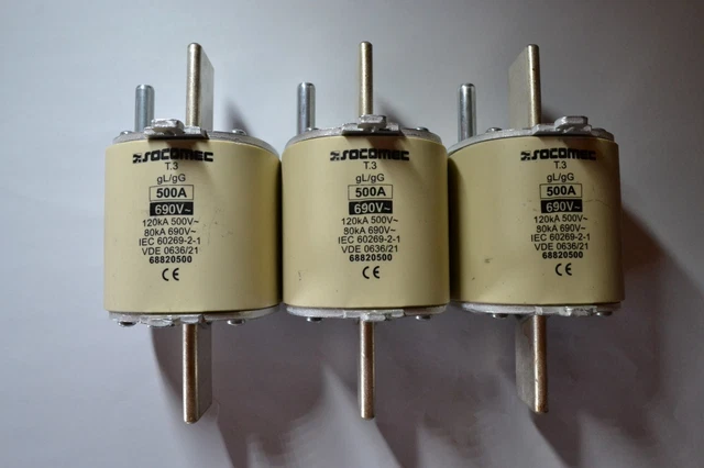SOCOMEC - Fusible taille 3 avec percuteur  gG 500 A 690 V - 3 pcs - ref 68820500