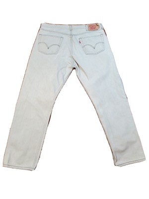 beige levis 501