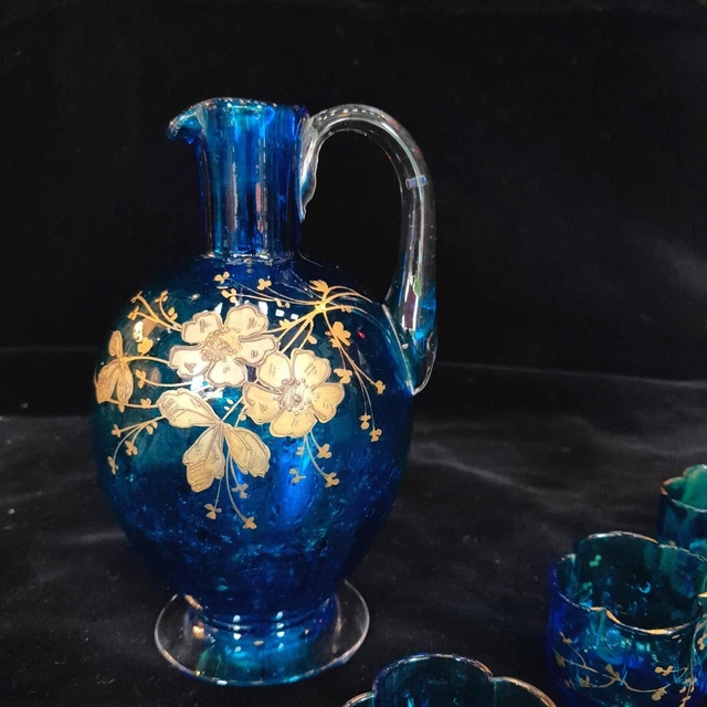 "Petite Carafe à Liqueur en verre soufflé bleu Et Petites Tasses, Napoléon III"