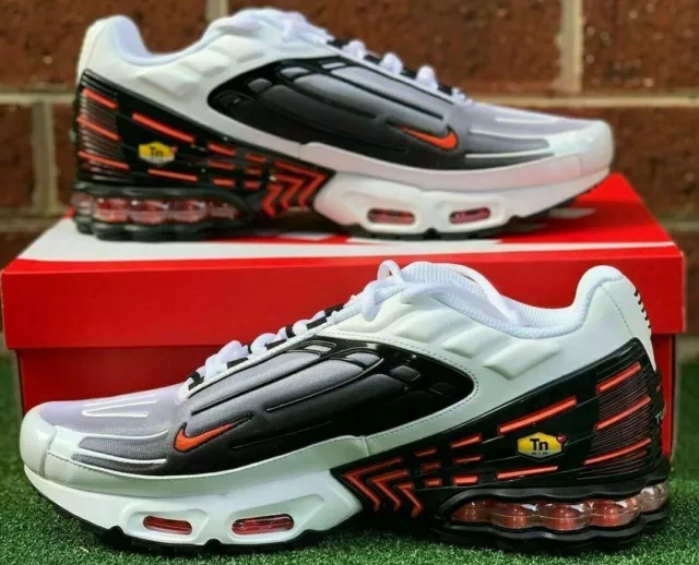 Scarpe da ginnastica originali Nike Air Max Plus Tuned 1 TN bianche  arancioni DA