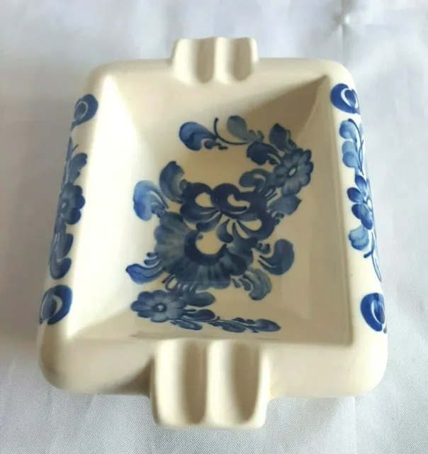 Keramik Aschenbecher Cremeweiß Blau mit Stempel Tischaschenbecher 2