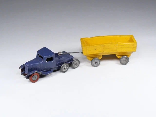 Tracteur et remorque Charles Rollet fonctionnel - Collection
