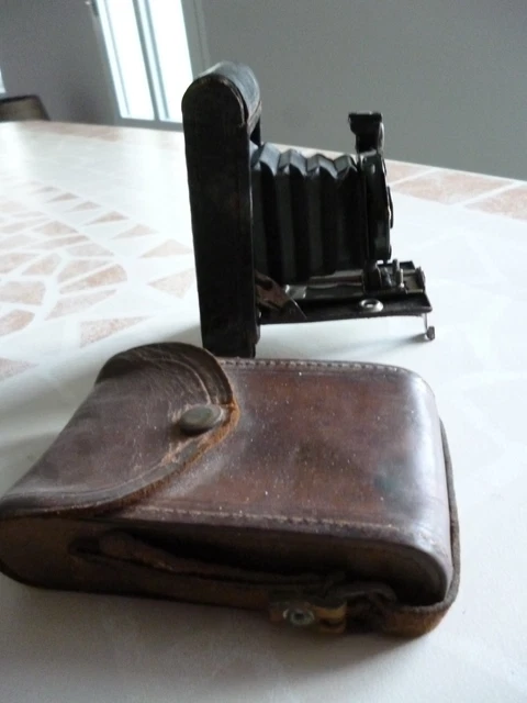Antique Rauber & Wollensak Optical Wizard A Camera Rochester NY Feb 8