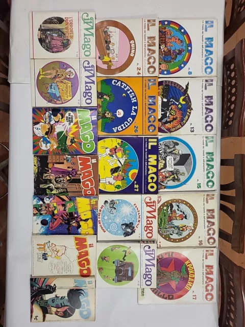 IL MAGO lotto da 17 volumi, la rivista dei fumetti e dell' umorismo.