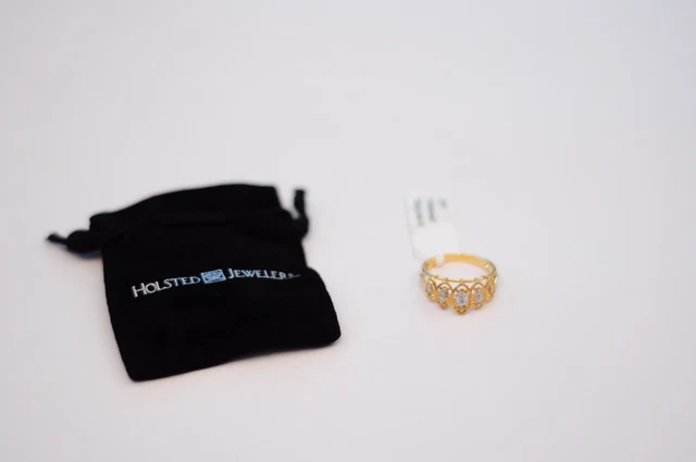 Holsted jewelers online 2 free rings