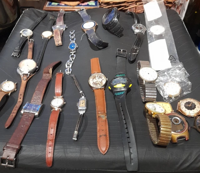 Lot De 18 Pièces De Montres Vintage (cadrans, Bracelets) Pour Homme Et Femme - Occasion, à Restaurer Ou Pour Collection