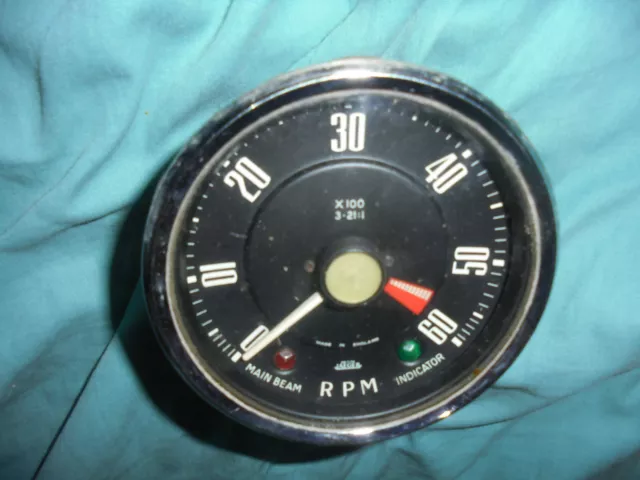 VINTAGE JAEGER TACHOMETER 1960s 1970s TRIUMPH SPITFIRE TR4 MG MGB
