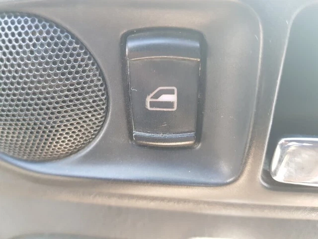 fensterheber schalter hinten rechts für VOLKSWAGEN GOLF IV 1.6 1997 4696419