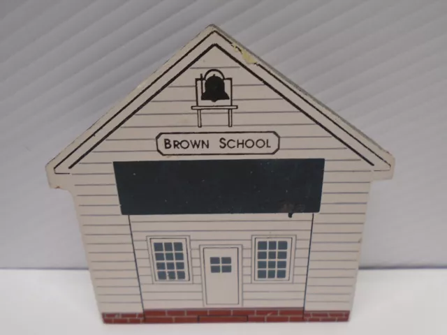 Brown School Amish Series Faline The Cats Meow Collectibles Wooden Shelf Sitter