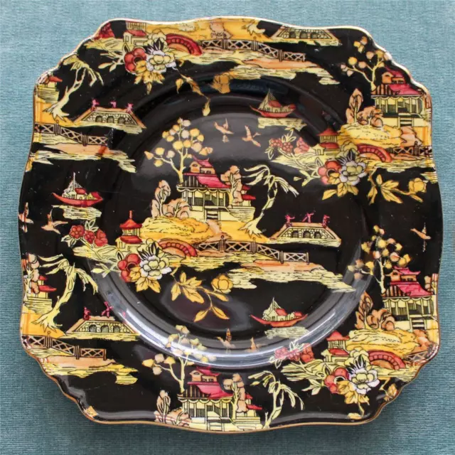 Vintage English Royal Winton Chinz Plate, "Pekin" Pattern, Chinoiserie