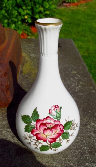 Wedgwood Bone China Charnwood Floral Butterfly 5.5" Bud Vase