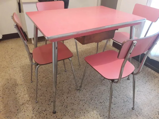 Tavolo in Formica 4 sedie  rosso  anni 60Vintage Modernariato 3