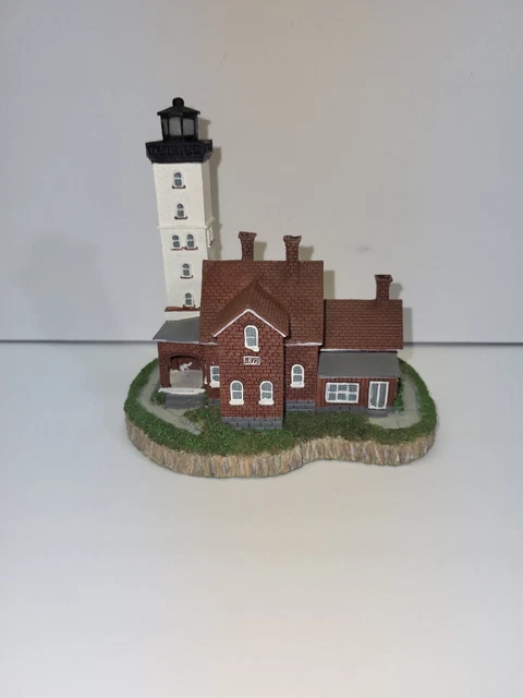 Scaasis Small Lighthouse Replica, Presque Isle, Pennsylvania, Sc084S