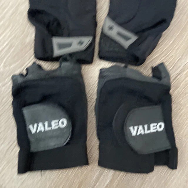 Harbinger Valeo Wristwrap Unisex Small Weight Lifting Gloves Black Two Lot A2