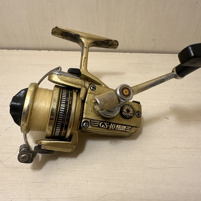 Moulinet De Pêche Daiwa 4000C - Vintage - Spincast Argent - Fabriqué Au Japon - Occasion Fonctionnel