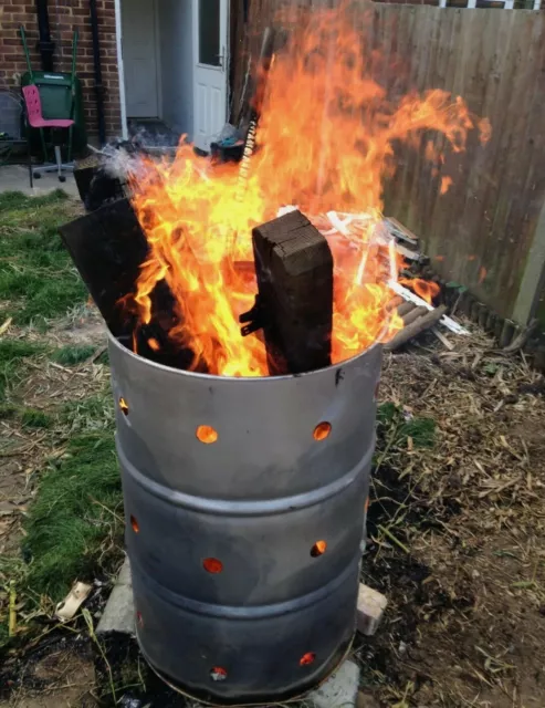 fire bin garden incinerator 209 lt oil drum  COLLECT FROM BEDFORD mk41 9he 