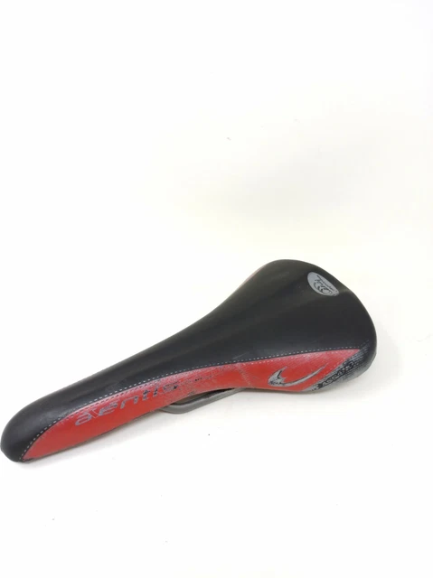 Selle course Bassano Vuelta Noir 90s Italy vélo vintage