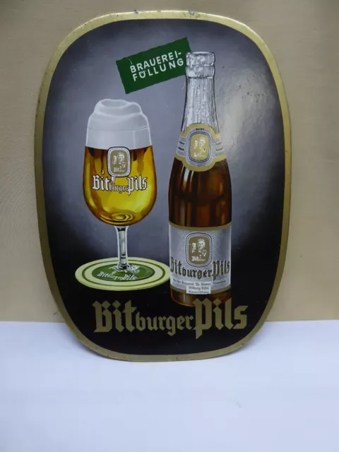 Werbeschild " Bitburger Pils " Papp-Schild Werbeaufsteller Imoglas Plakatfabrik