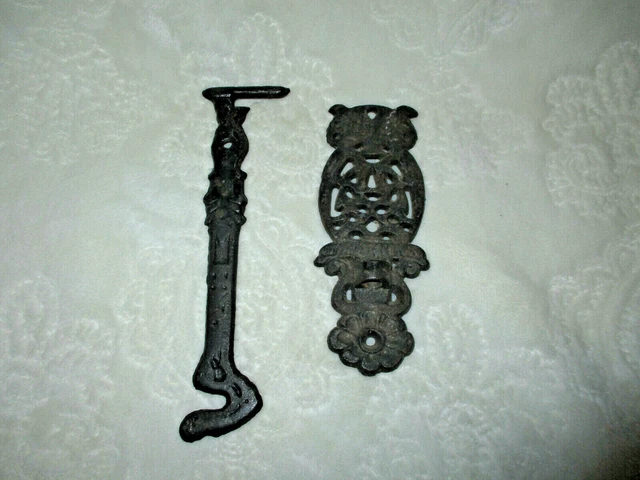 Vintage~Owl Hook~Bracket~Wall Mount~Cast Iron~5.25"~Swivel Arm~1970's