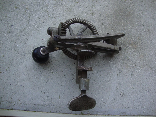 Ancien Sertisseur De Chasse Manufrance - Outil Vintage En Métal - Occasion