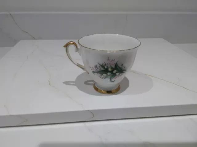 Vintage Society Fine Bone China Flowered Tea Cup With Gold Trim - Numbered