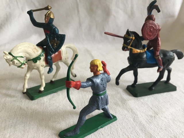 Ancienne Figurine Starlux Cavalier Médiéval Avec Cape Et Flamme – Moyen Âge