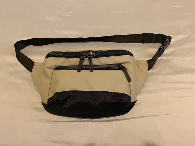 Crumpler Bustle Crossbody Bag