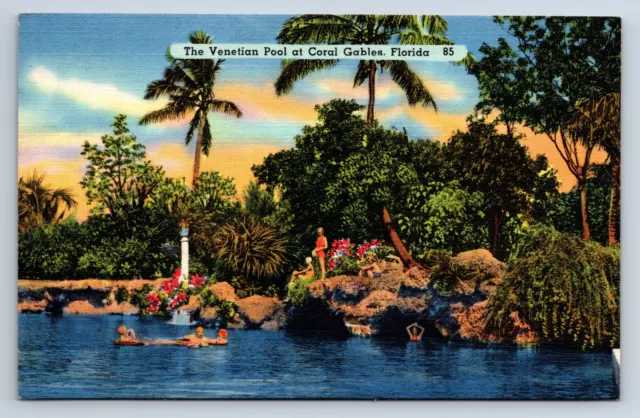 Vintage Postcard The Venetian Pool at Coral Gables Florida Swimming 1940 F17