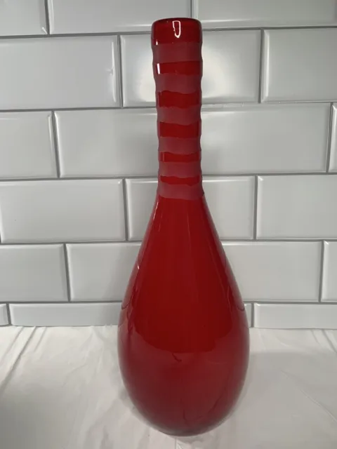 Mikasa Red Christmas Holiday Vase Brentwood 12.25 Inch Tall Glass Decoration