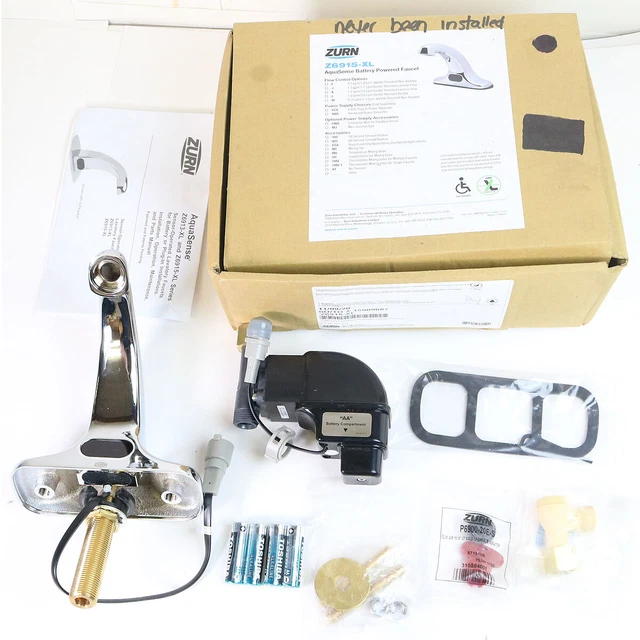 Zurn AquaSense Battery Powered Sensor Bathroom Faucet Z6915-XL New Open Box
