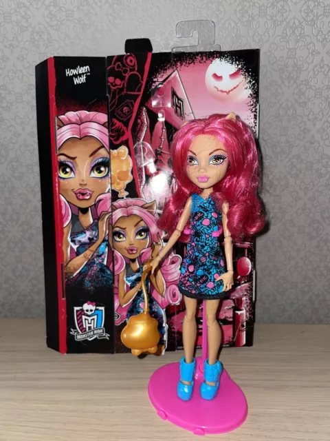 Monster High Doll Howleen Wolf Ghoul Fair complet